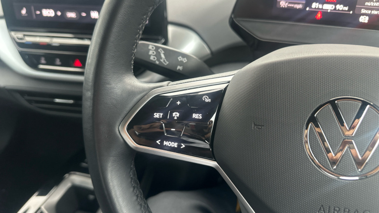 Volkswagen ID.4 109kW Life Pure 52kWh 5dr Auto Electric Estate